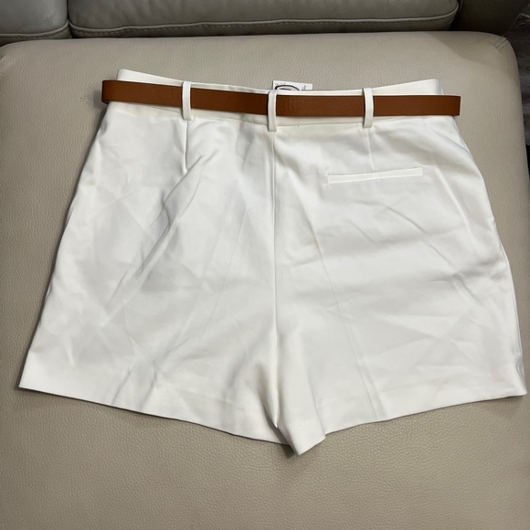 NWT - Zara Women’s Short with Belt - Made in Spain - Size XL - Picture 6 of 10